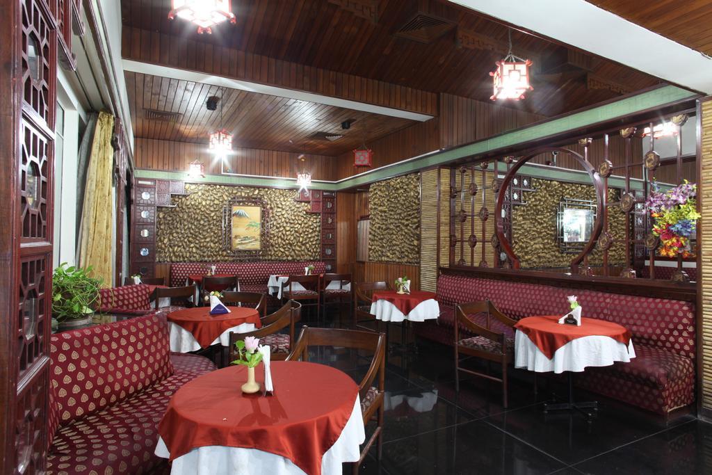 Hotel Jammu Ashok Exterior foto